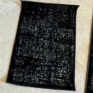 Black 2x3 rug